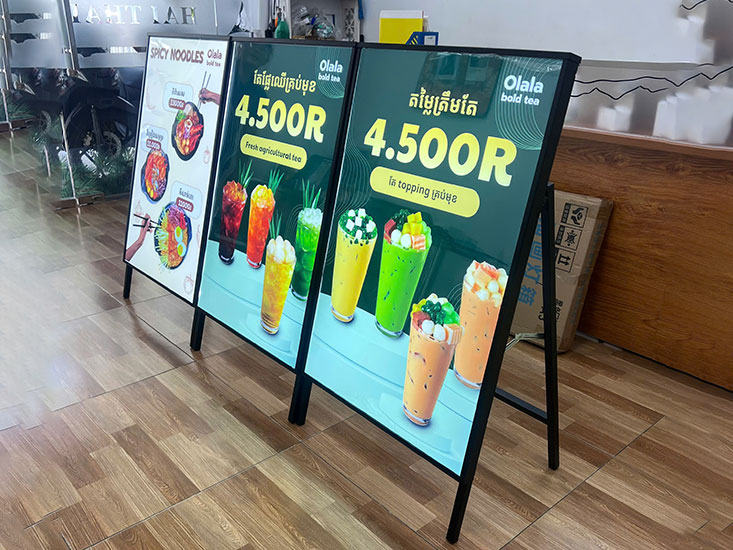 tranh điện chân đứng chữ A 60x90 1 mặt làm menu